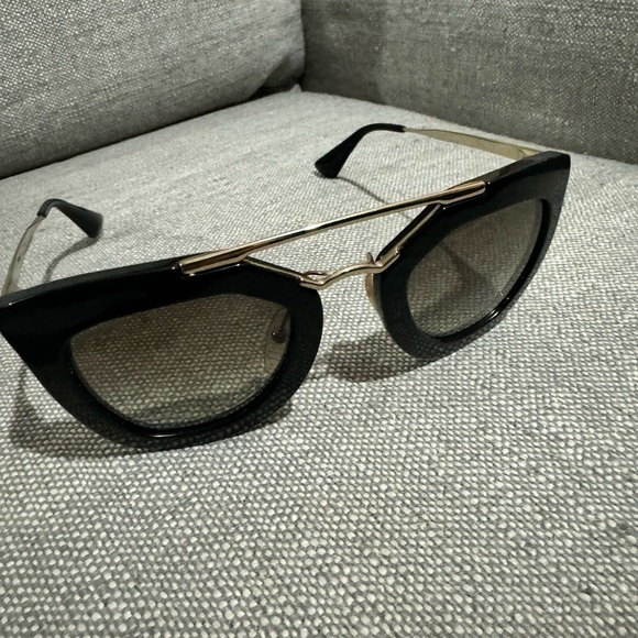 PRADA CATEYE SUNGLASS - Picture 2 of 7